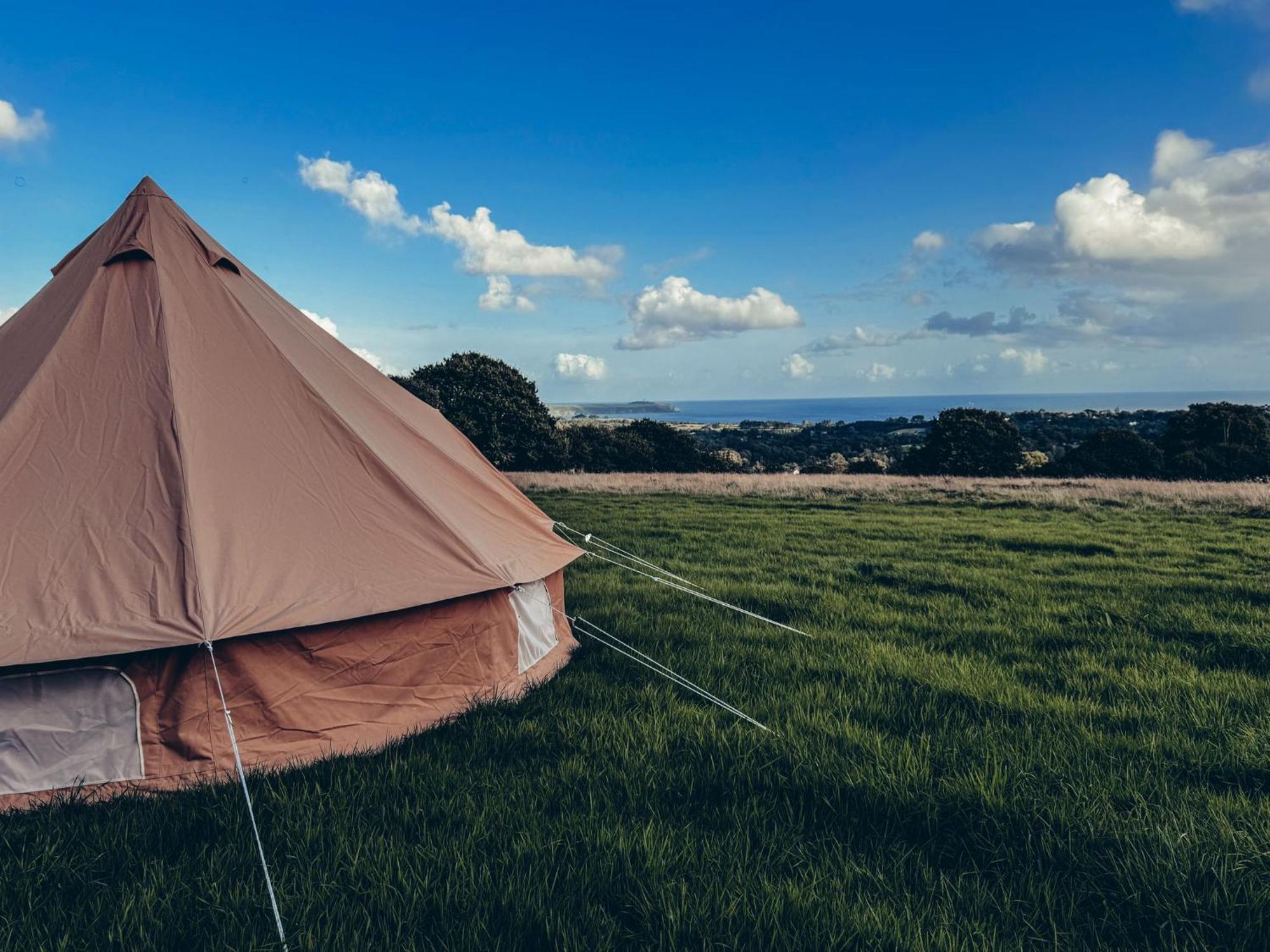Fully Furnished Bell Tent 3 Карлион Бей Екстериор снимка
